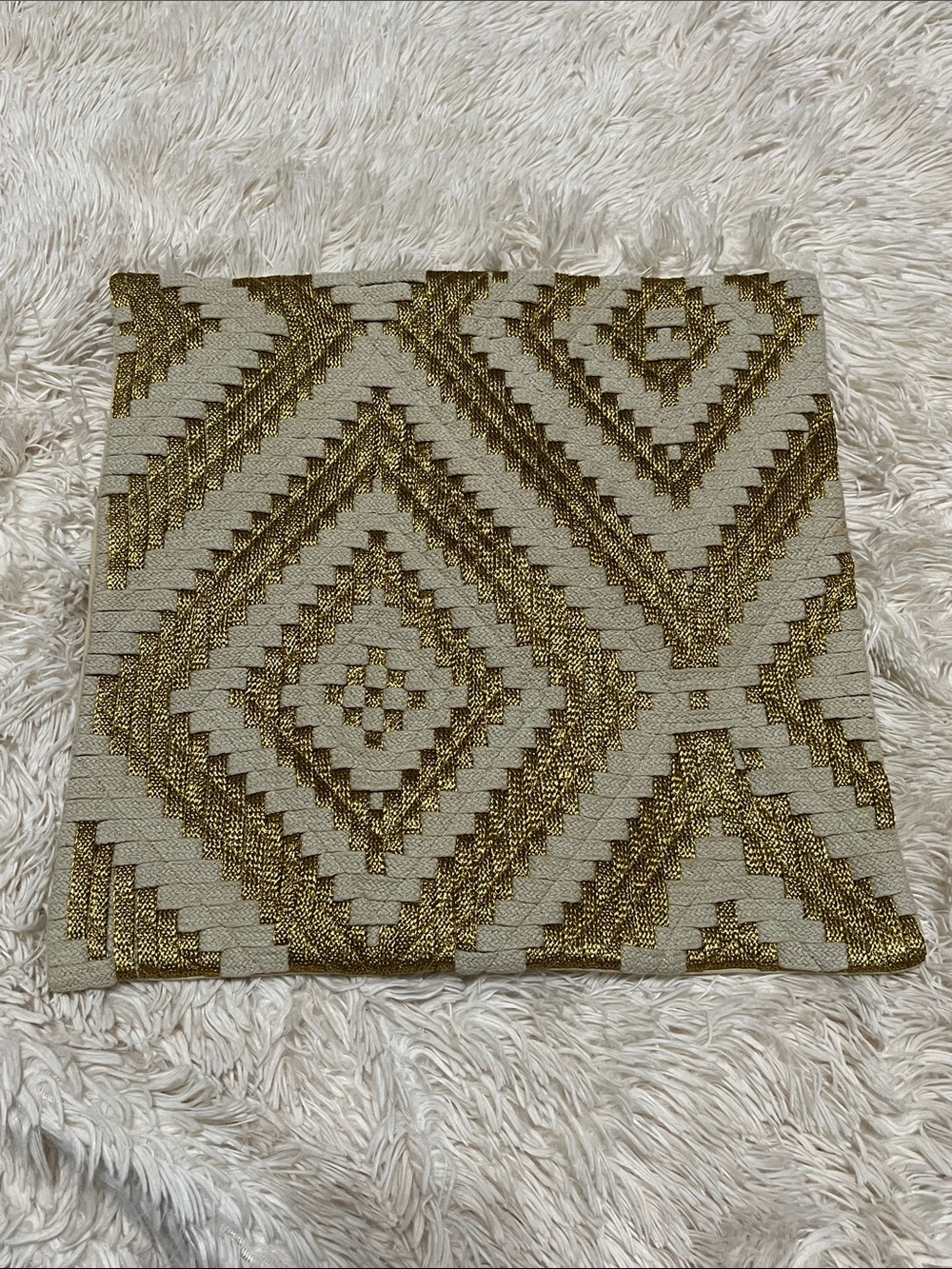 WEST ELM GOLD METALLIC LAYERED DIAMOND PILLOW COVER 16โX16โ